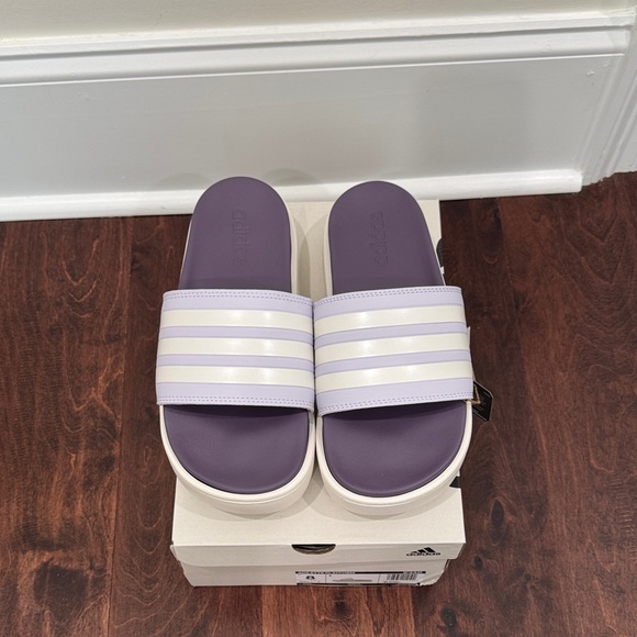NEW Adidas Adilette Platform Slides Sandals Shoes Women’s sz 8 - Picture 7 of 8